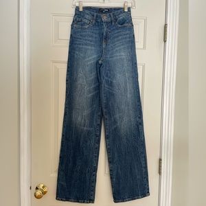 Fashion Nova NWOT High Rise Jean Size 24